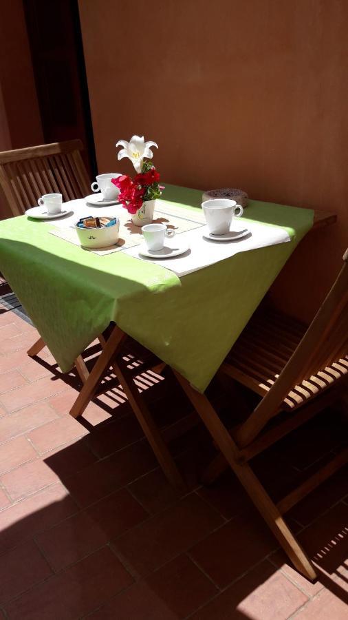 Bed and Breakfast Oasi Ottocento à Quartu SantʼElena Extérieur photo