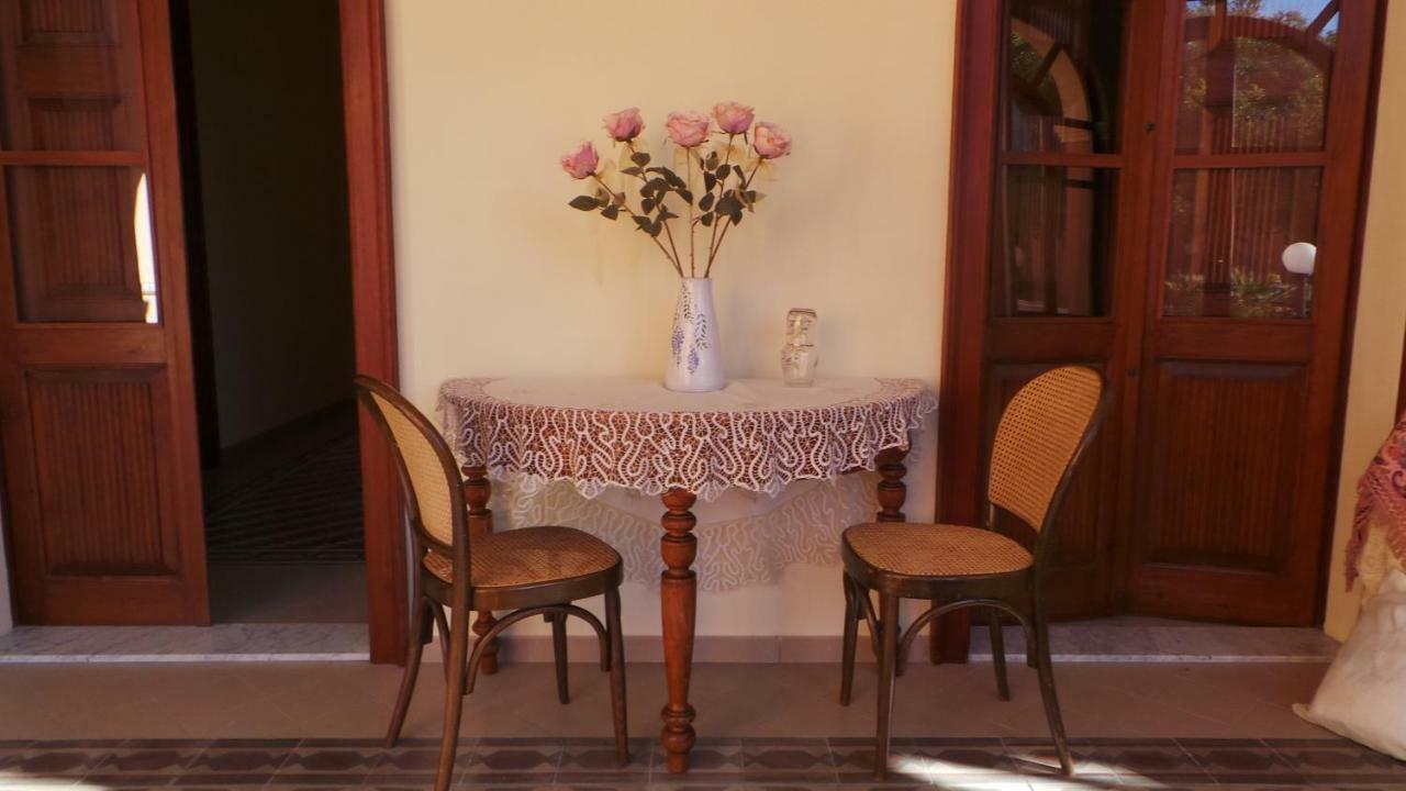 Bed and Breakfast Oasi Ottocento à Quartu SantʼElena Extérieur photo