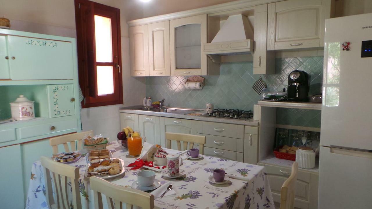 Bed and Breakfast Oasi Ottocento à Quartu SantʼElena Extérieur photo